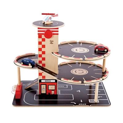 Hape E3002 - Parkhaus Spieleset aus Holz, ink. Autos + Hubschrauber