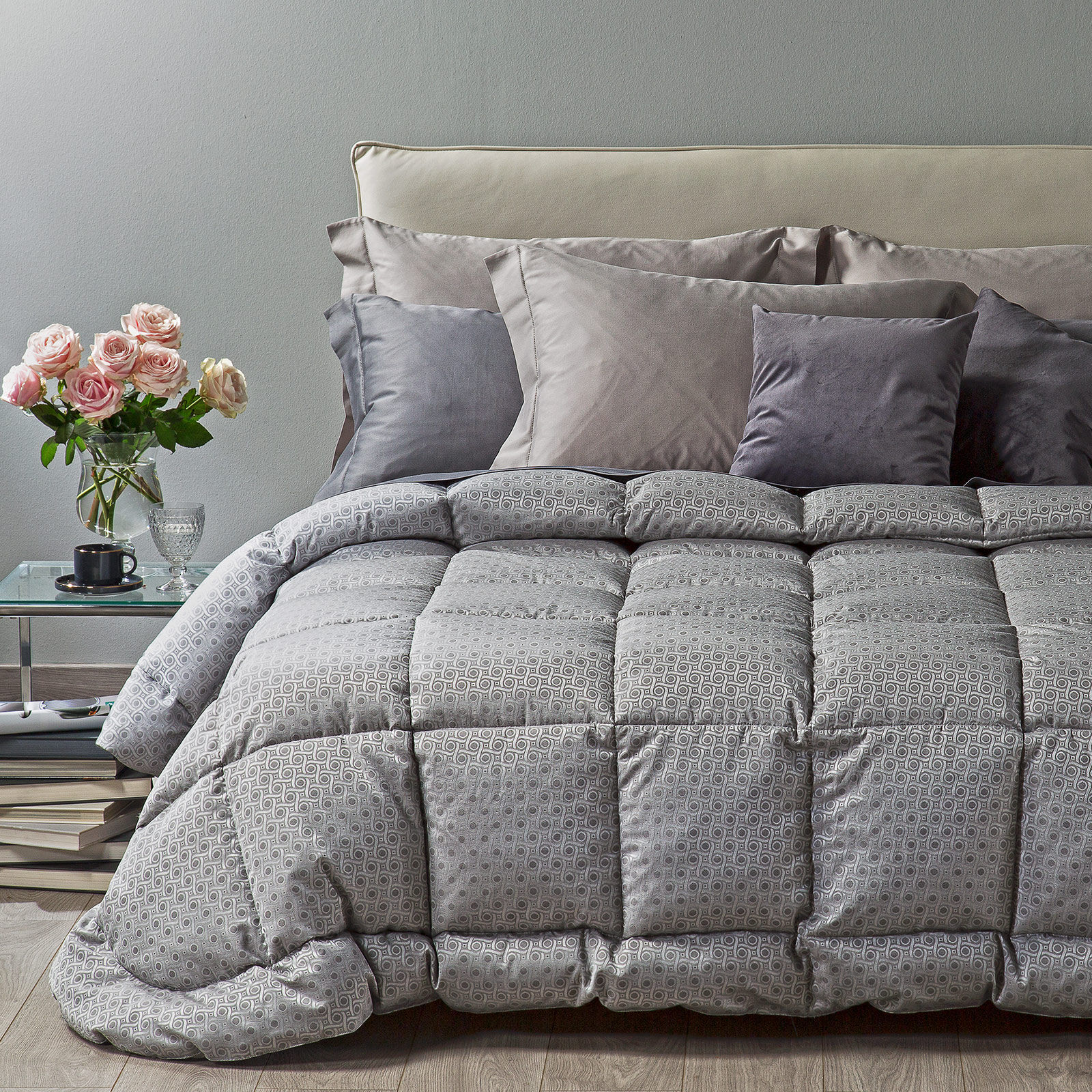 Trapunta in Piuma in Raso Jacquard Canada Matrimoniale Dreaming Barocco Grigio Caleffi