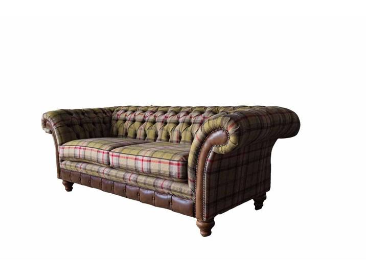 JVmoebel Chesterfield-Sofa Luxus Sofa im Chesterfield Stil, grüne Textiloberfläche, Holzfüße, Packung, Made in Europa