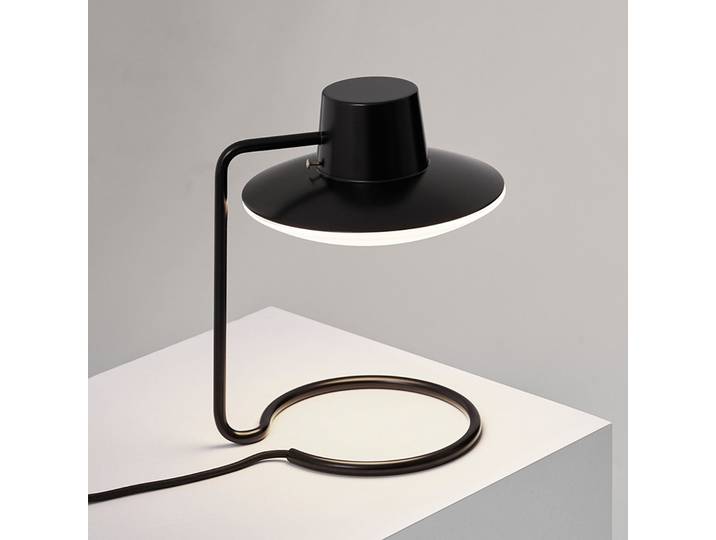AJ Oxford Tischleuchte H28 Black/Opal - Louis Poulsen - Wohnzimmer - Design - Metall - Mit Schirm