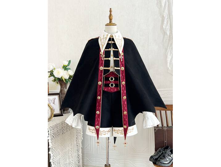 - Jeunesse des vampires - Ouji Lolita Ensemble de cape en forme de chauve-souris, broderie dorée et accents rouges par votre princesse