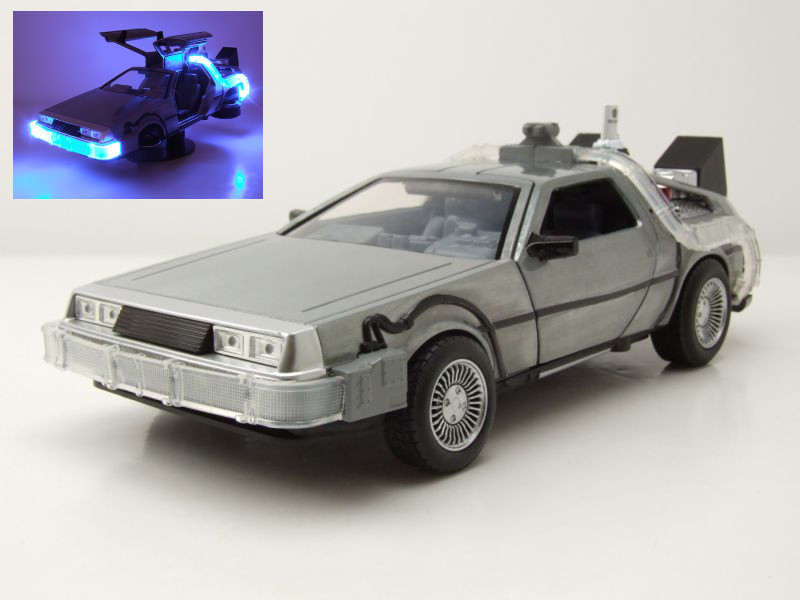 Jada Toys DeLorean modelauto schaal 1:24 uit Terug naar de toekomst 2 met Hoover-accessoire en lichteffecten