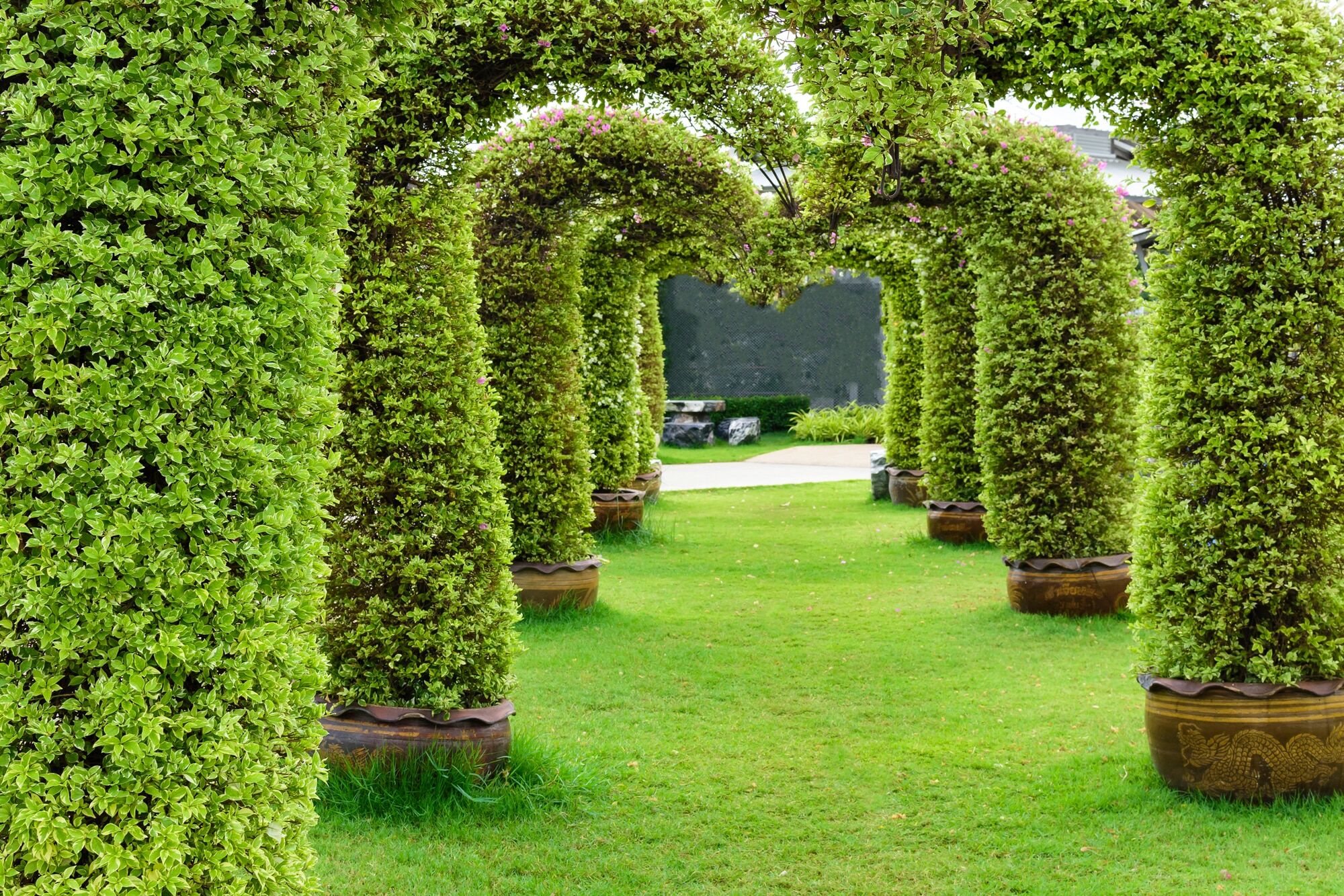 Fototapete PAPERMOON "GARTEN-ALLEE BLUMEN BÄUME PFLANZEN STEINE WALD PERGOLA", bunt, B:2,5m L:1,86m, Vlies, Tapeten, Fototapete bunt B/L: 2,5m x 1,86m, Bahnen: 5 Stk.