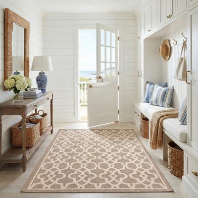 SAFAVIEH Courtyard Raquel Indoor/ Outdoor Waterproof Patio Backyard Rug
