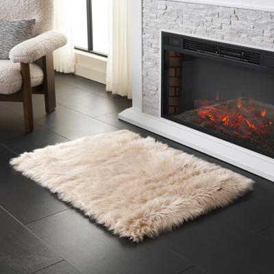 SAFAVIEH Faux Sheep Skin Alexandria 2.4-inch Thick Rug