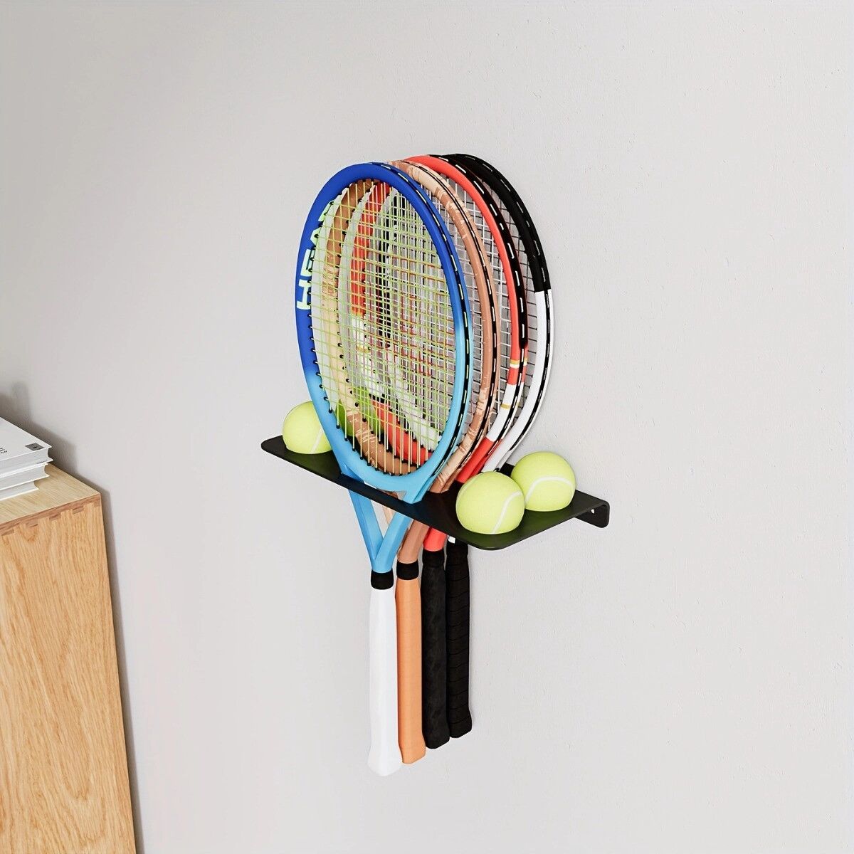 INF Tennis-Schläger Wandhalterung – Eisen Vertikale Anzeige- und Aufbewahrungsleiste, platzsparende schwarze Wandhalterung