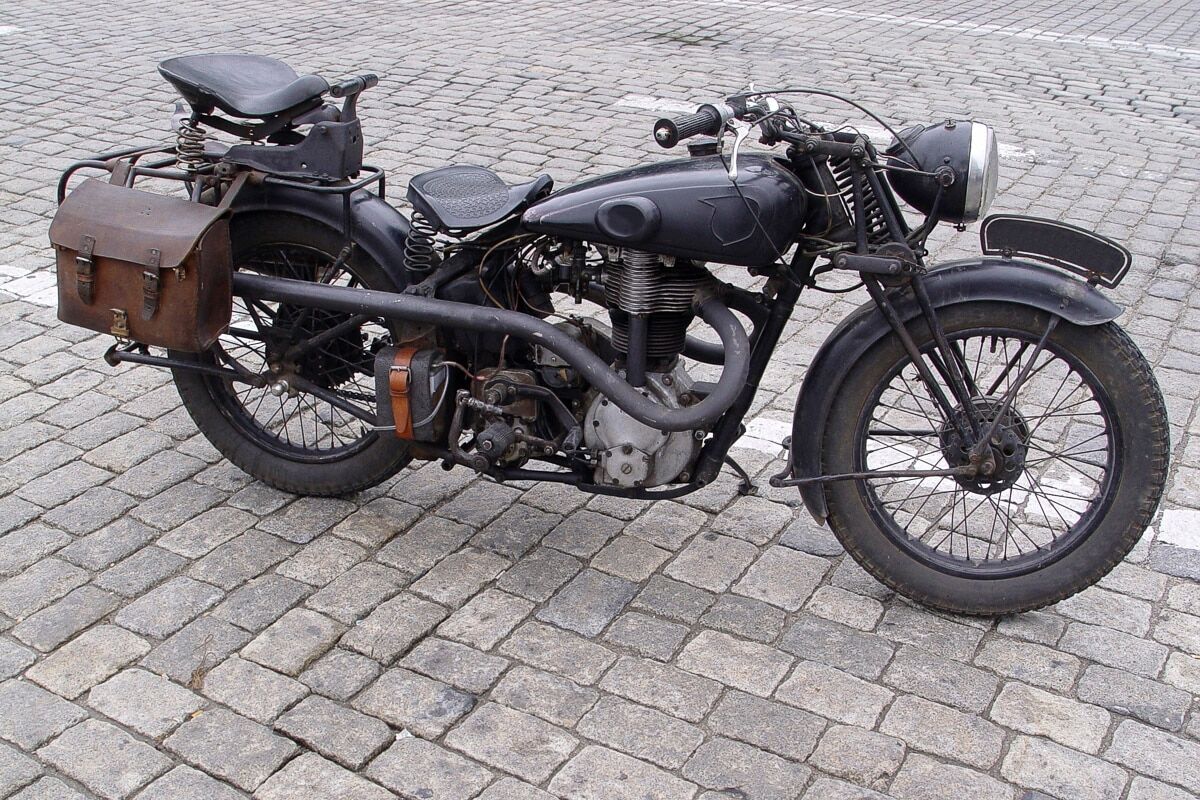 Fototapete PAPERMOON "Motorrad", bunt, B:2,5m L:1,86m, Vlies, Tapeten, Fototapete