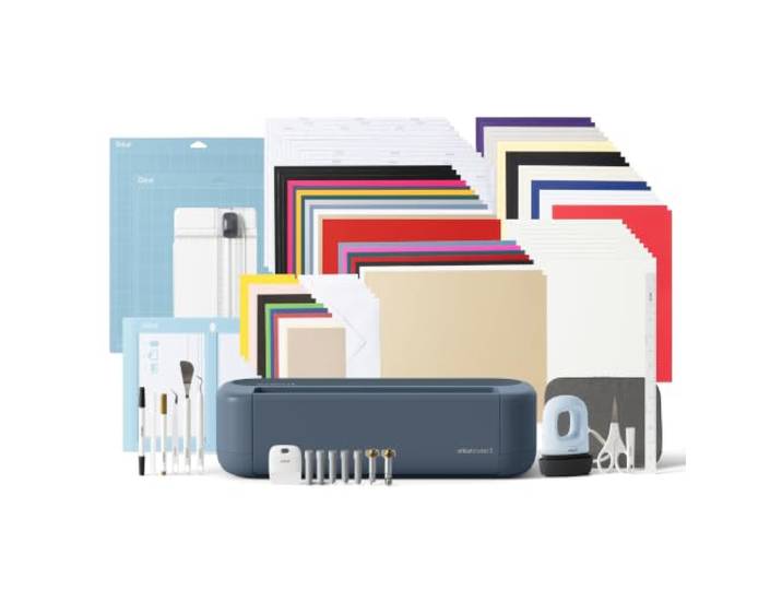 Cricut Maker™ 5 Ultimate Bundle + digitale Inhalte, intelligente Schneidemaschine. Enthält Materialien für 135 Projekte + zusätzliche digitale Bonusinhalte.