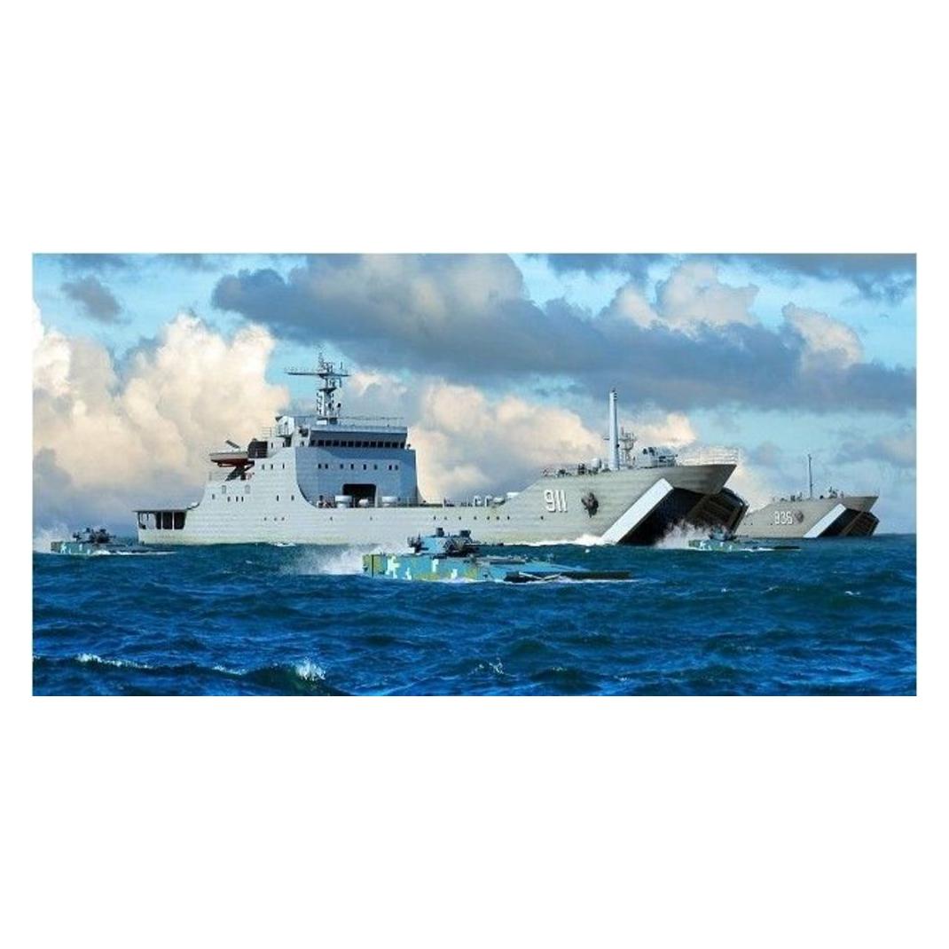 Trumpeter PLA Navy Type 072A LST (06728)