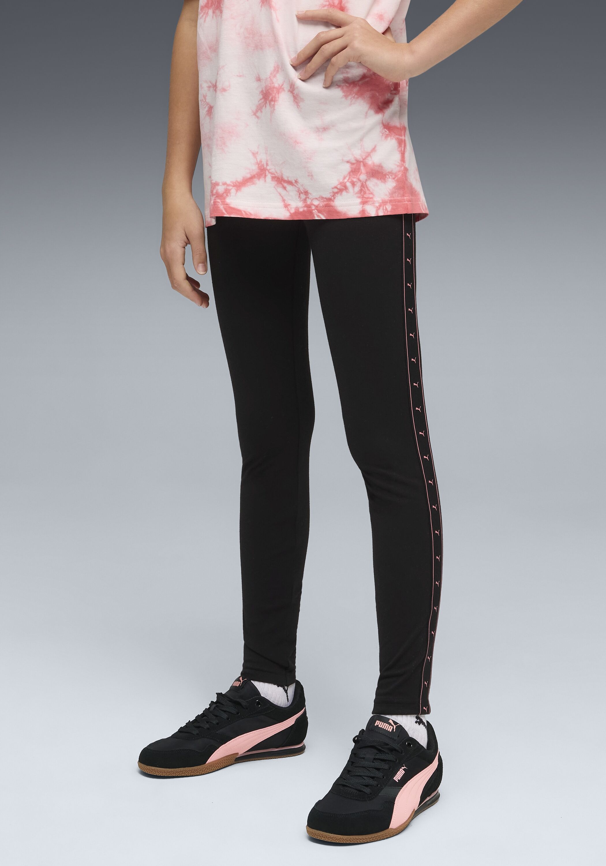 Leggings PUMA "ESS TAPE LEGGINGS G", Mädchen, Gr. 128, N-Gr, schwarz (puma schwarz, tape), Jersey, Obermaterial: 95% Baumwolle, 5% Elasthan, bedruckt, schmal normal, Hosen Leggings, aus Baumwollmischung, schmale Passform, sportlicher Stil puma schwarz, ta