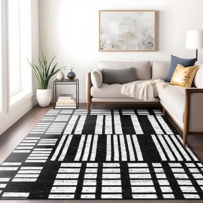 World Rug Gallery Black / Ivory Geometric Blocks Area Rug