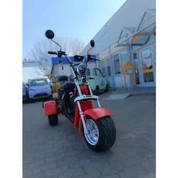 Madat CP-3 Elektro-Dreirad – E-Scooter & Chopper 45 km/h (25 km/h optional) 40 Ah Akku 60–90 km Reichweite mit 2 Akkus Rot