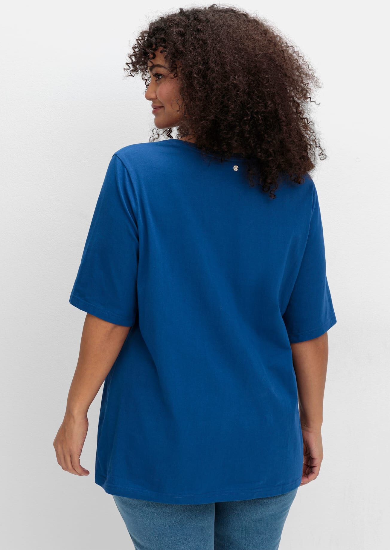 T-Shirt SHEEGO "T-Shirt", Damen, Gr. 56, blau (blaubeere), 95% Baumwolle, 5% Elasthan, unifarben, V-Ausschnitt, Shirts T-Shirt blaubeere 56