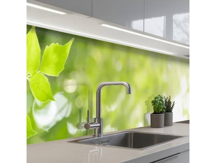 KitchenYeah© Küchenrückwand Selbstklebend Küchenspritzschutz Rückwand 80x500 cm - Wandschutz Ohne Bohren Spritzschutz Wand Wandverkleidung Natur - Frühling - Grün - Blätter
