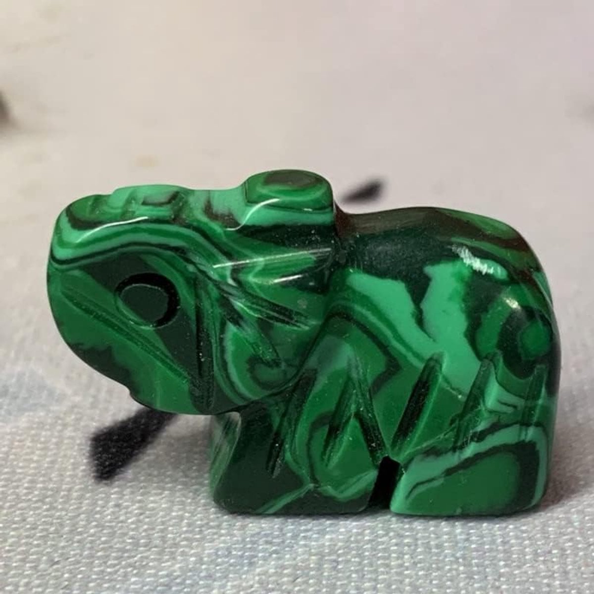 Malachiet Kristal Olifant Beeldje - Natuurlijke Edelsteen Decoratie voor op Tafel