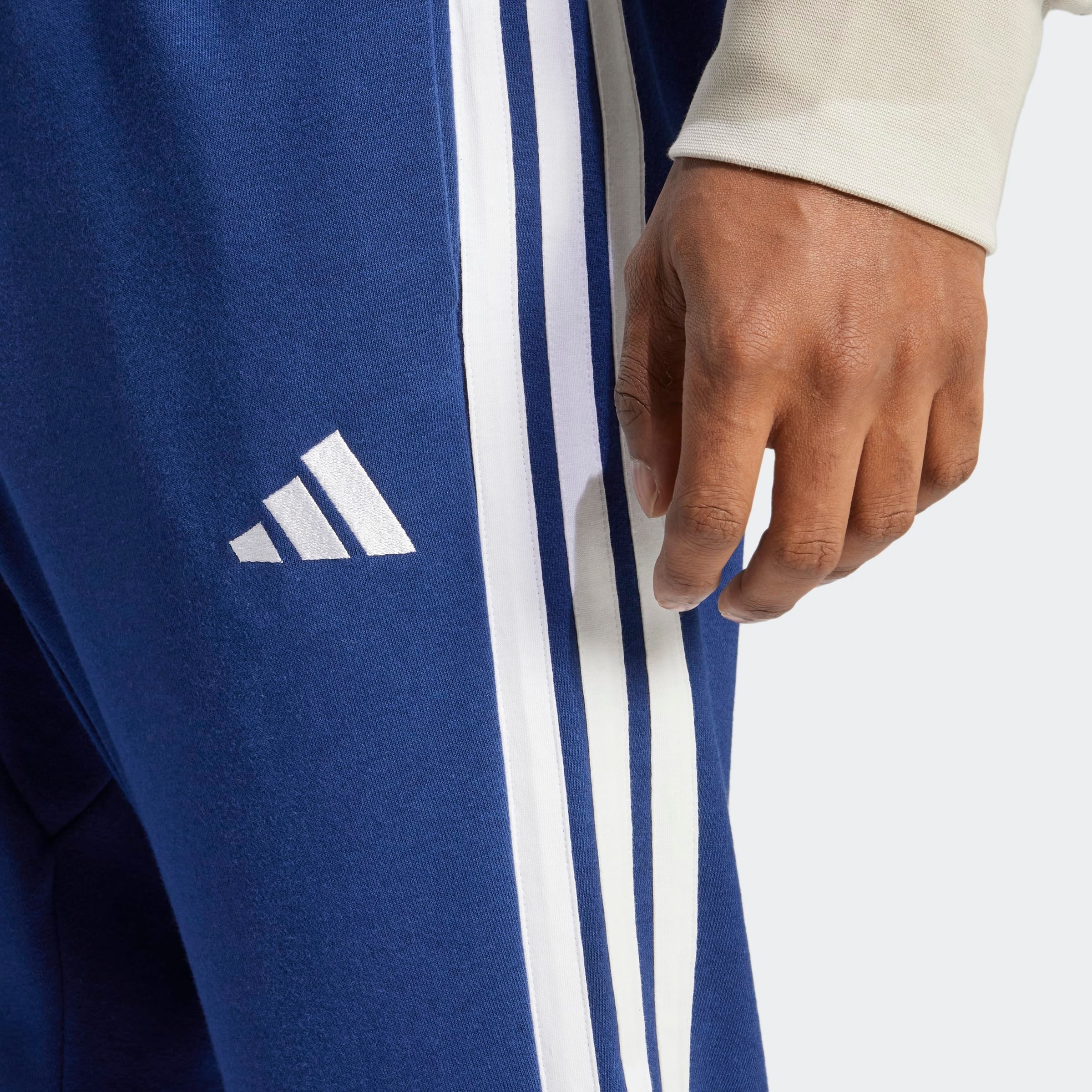 Sporthose ADIDAS SPORTSWEAR "ESSENTIALS 3-STREIFEN FRENCH TERRY", Herren, Gr. S, N-Gr, blau (dunkelblau, weiß, normal, gr.), Obermaterial: 55% Baumwolle, 36% Polyester, 9% Viskose, Hosen Sporthose, schmal zulaufende Beinform, für sportliche Aktivitäten du