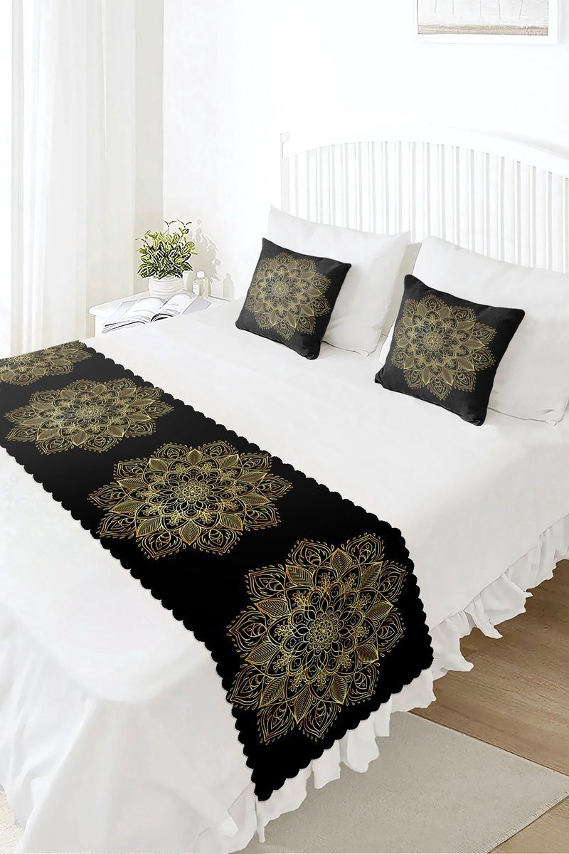 De Groen Home Bedloper en Kussenhoes Set - Bedsprei van Bedrukt Velvet Textiel - Gold Mandala op Zwart