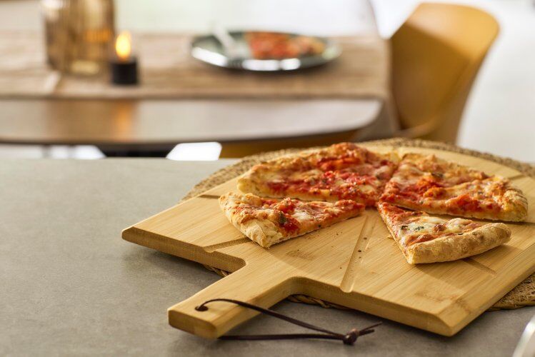 Tagliere per pizza vale   bambù   con tagliapizza e spatola Personalizzate o neutre IMPRESSION