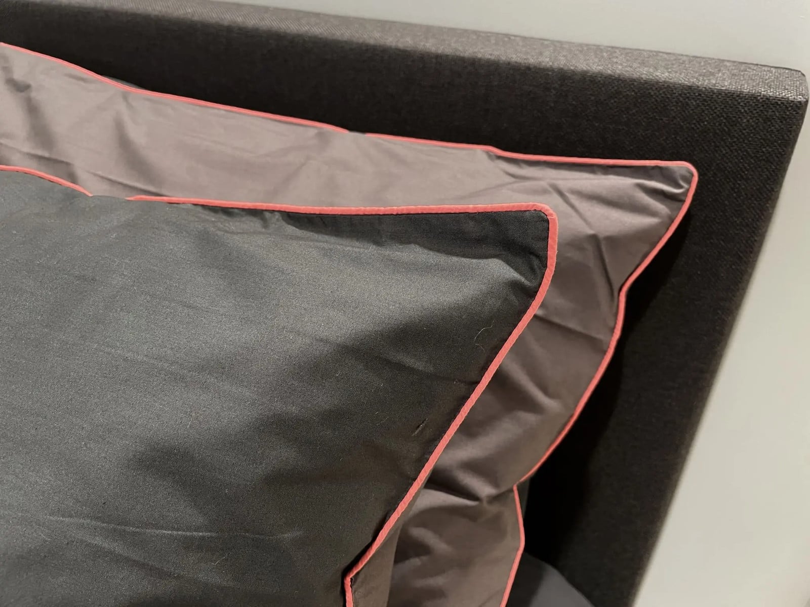 Auping Kussensloop Trend Brown/Black/Red 60x70 cm
