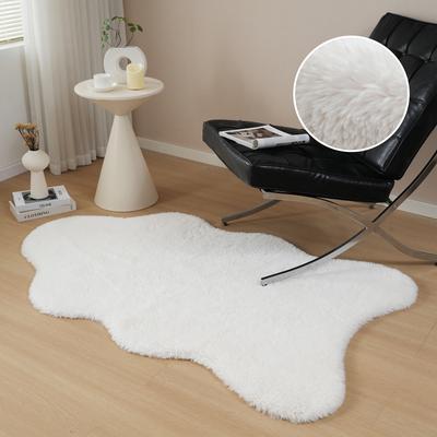 Hochflor-Teppich OTTO HOME "Mollin, Fellform, leichter Glanz", weiß (natur), B:90cm H:30mm L:150cm, Kunstfaser, Teppiche, Kunstfell, Fellimitat, waschbar, flauschig, weich, Wohnzimmer