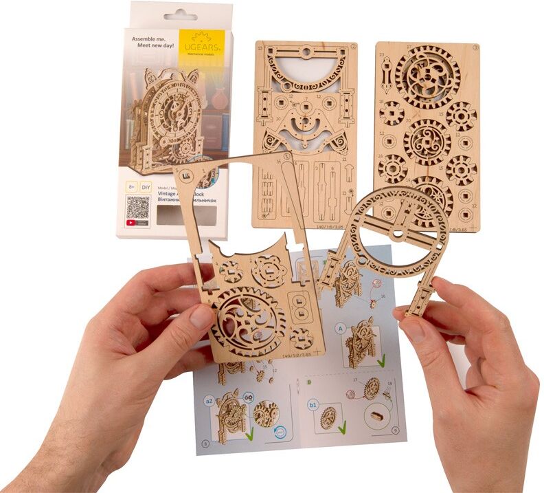Réveil vintage Ugears - Puzzle 3d en bois