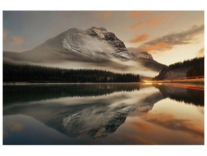 Bild Berg Der Sich im See Spiegelt image LAND