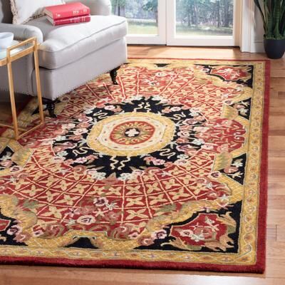 SAFAVIEH Handmade Classic Yvonne Traditional Oriental Wool Rug