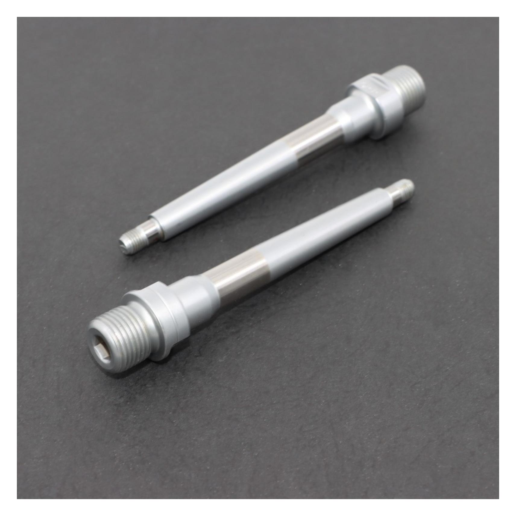 Race Face Chester Pedal Axle/Nuts L/R Kit from 2024 (42904710)