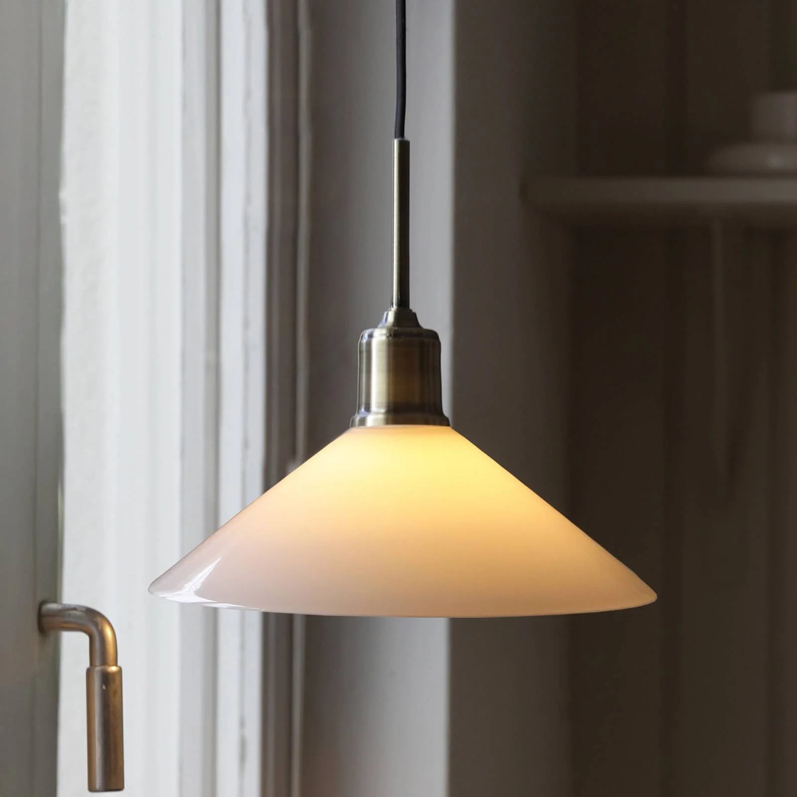 Markslöjd Vela Hanglamp Wit/Goud met Glas en Metaal