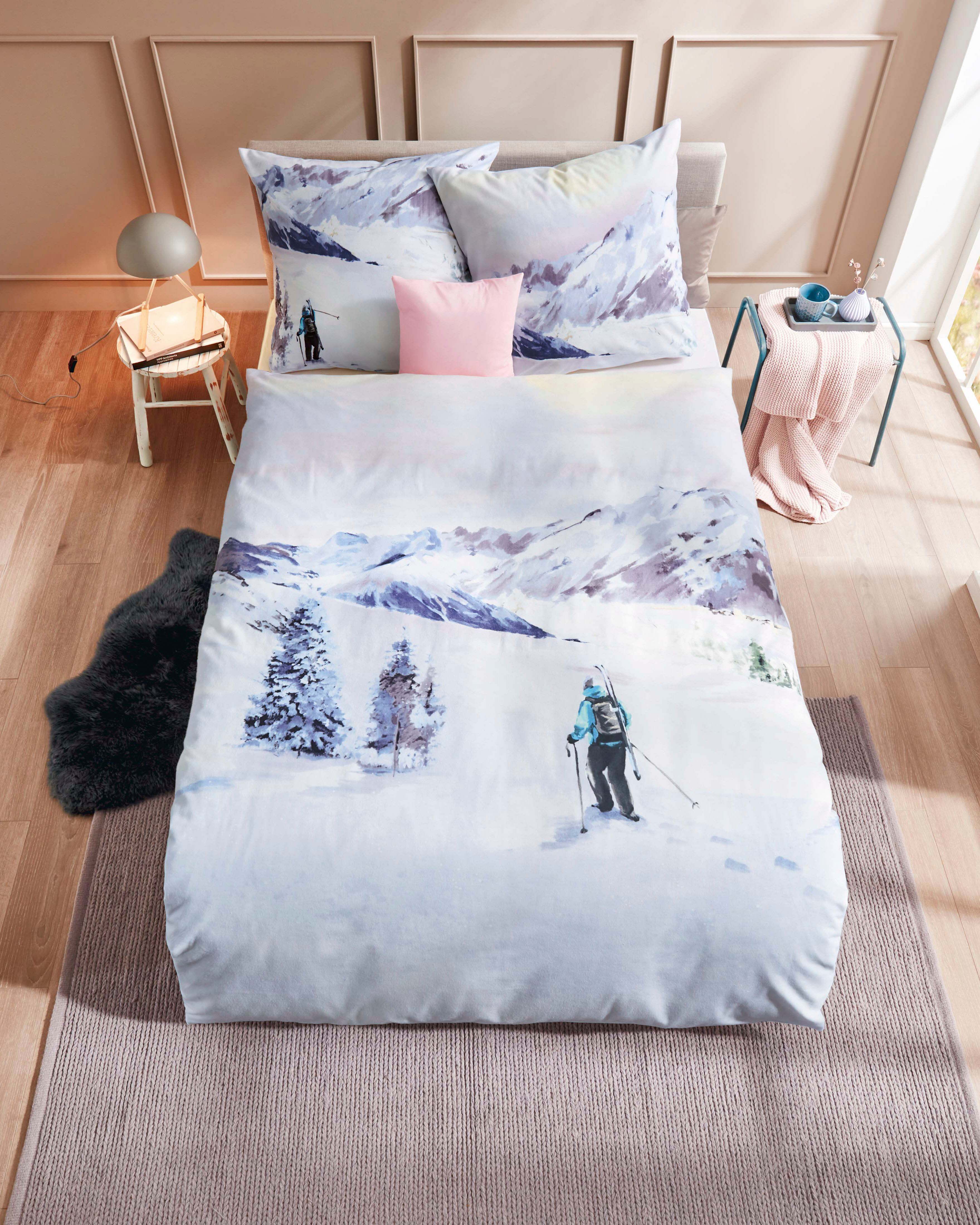 Bettwäsche KAEPPEL "Winter Wanderer", lila (mauve), B/L: 135cm x 200cm, 1 Stk., 1 Stk., Feinbiber, B/L: 80cm x 80cm, 2 Stk., Feinbiber, Obermaterial: 100% Baumwolle, Bettwäsche, Bettwäsche, Mit Skifahrer mauve B/L: 135cm x 200cm, 1 Stk., 1 Stk., Feinbiber