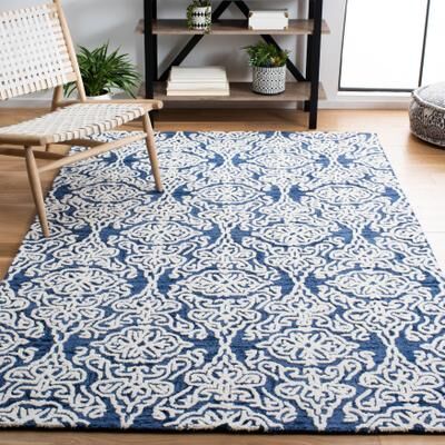 SAFAVIEH Handmade Blossom Mahalia Modern Floral Wool Rug