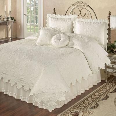 Touch of Class Symphony Mini Quilt Set Pearl, King, Pearl