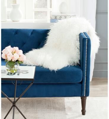 SAFAVIEH Cuddle 50 x 60 Inch Synthetic Fur Snow Throw, Snow White