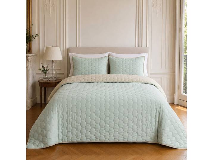 Couvre-lit matelassé en polyester bicolore vert givrée 240x220 cm