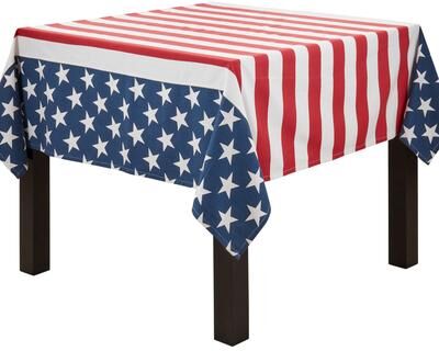 Saro Lifestyle American Flag Tablecloth - Patriotic Stars & Stripes Table Linen for Memorial Day, Fourth of July & Everyday Entertaining