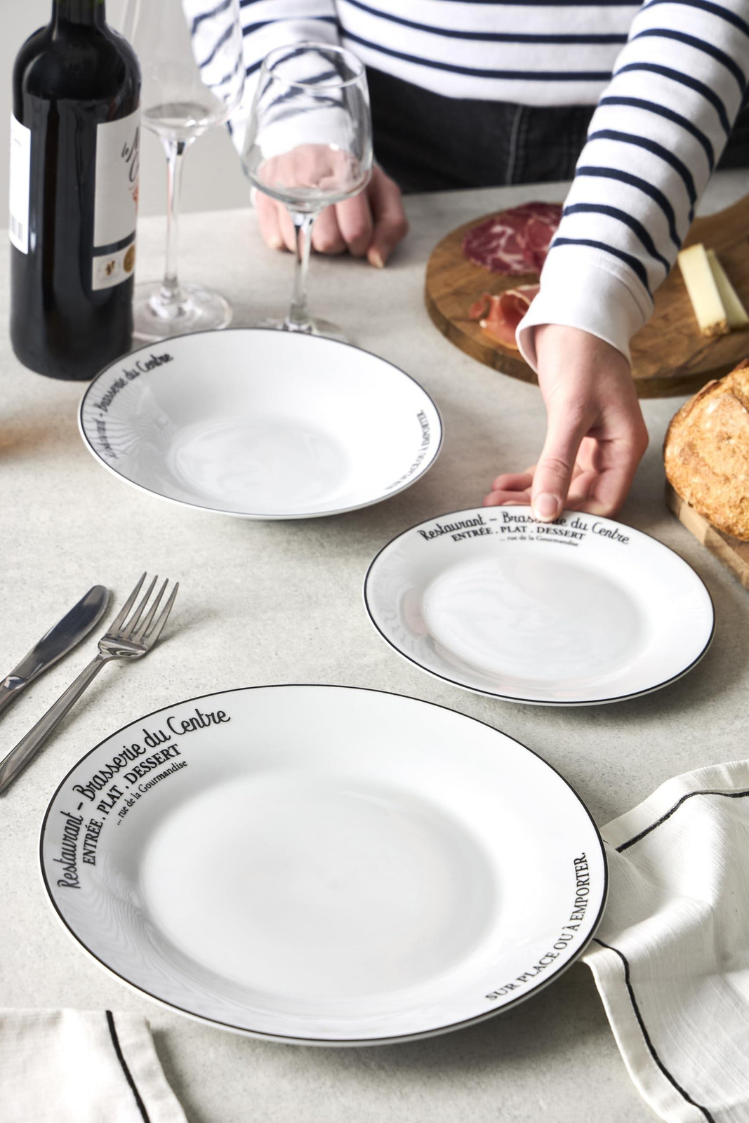 Elzusha 18-delige Porseleinen Diner Set voor 6 Personen