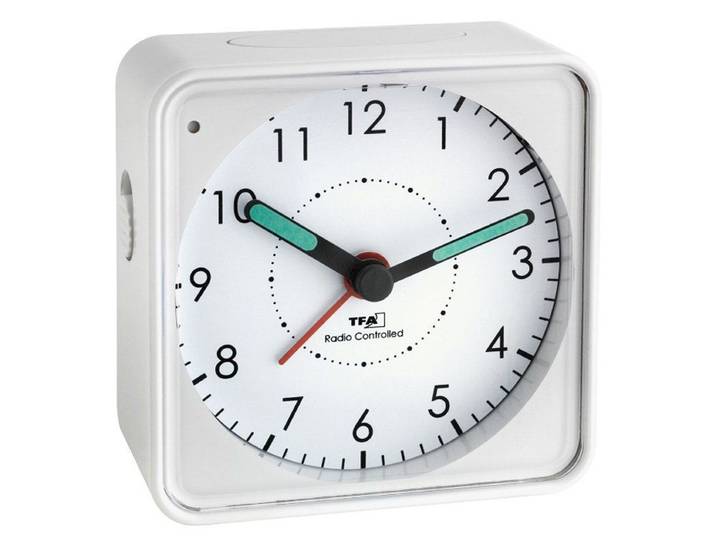 Analog radio alarm clock - analoge wekker - snooze functie - wit