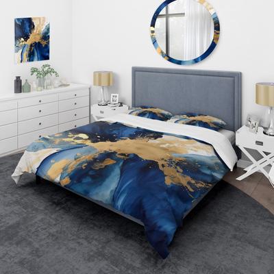 DESIGN ART "Designart ""Dark Blue and Gold Strokes VIII"" Blue Modern - Bedding Cover Set With Shams"