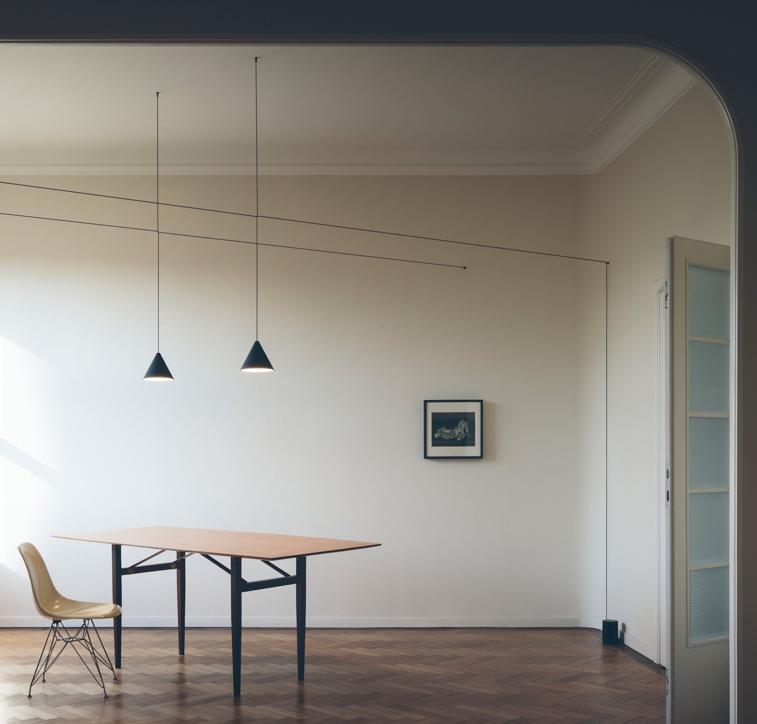 Flos String Light Kegelkopf Pendelleuchte (ohne (für Nachbestellungen - nicht be... ohne (für Nachbestellungen - nicht betriebsbereit)   1 schwarzes Pendel (12m Kabel)