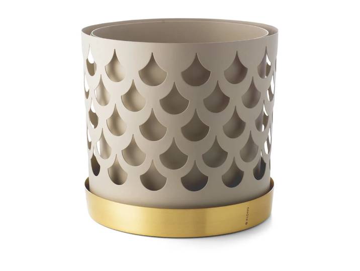 KLONG Pot beige avec soucoupe en laiton Trio Drop Big Ø28 cm