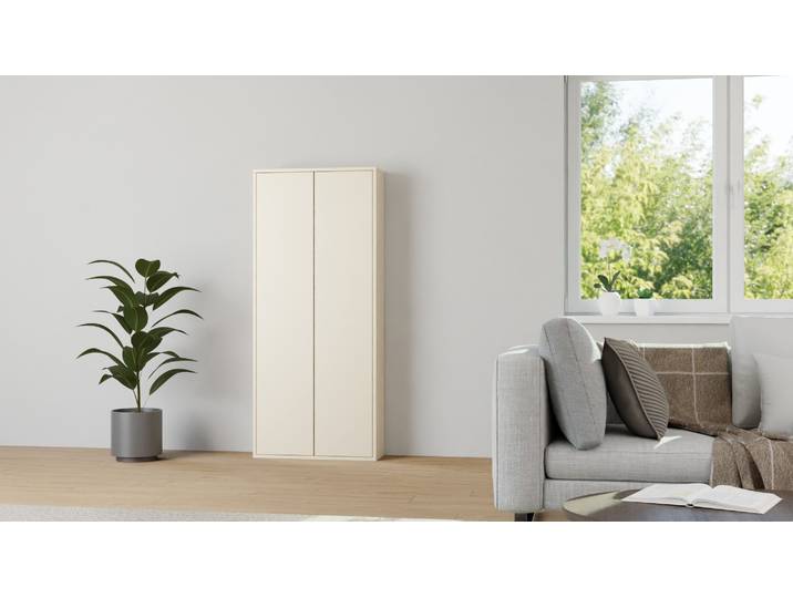 Hoher Bücherschrank geschlossen Premium Dekore Sand­beige