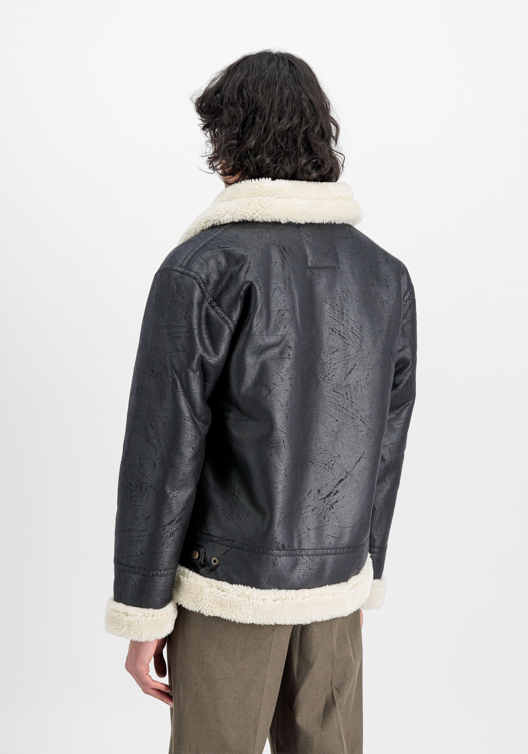 Lederjacke ALPHA INDUSTRIES "B-3 Faux Leather", Herren, Gr. S, schwarz, Obermaterial: 100% Polyester, Kunstfell: 100% Polyester, Jacken Lederjacke schwarz S