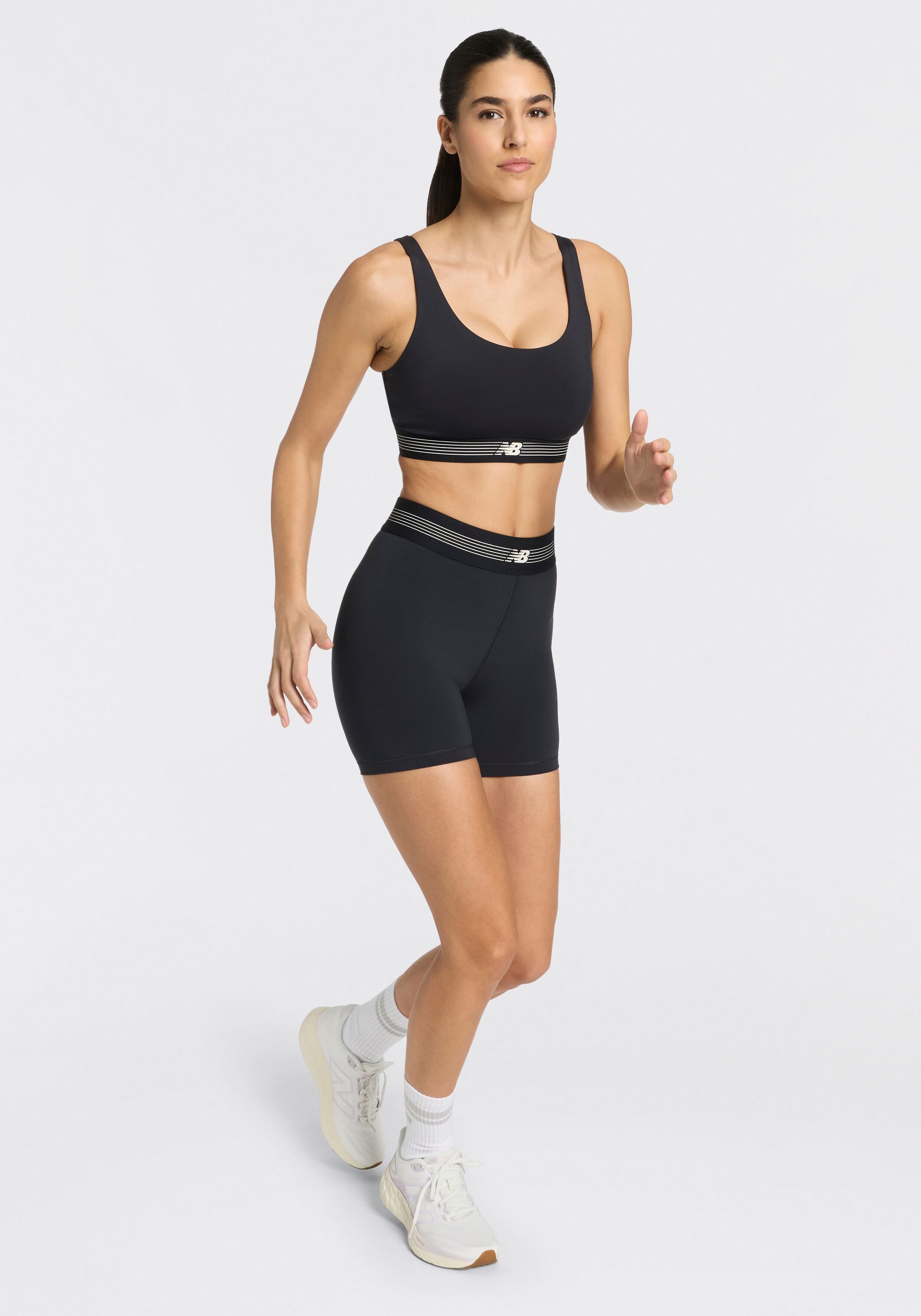 Sport-BH NEW BALANCE, Damen, Gr. L, N-Gr, schwarz (schwarz (bk)), Obermaterial: 77% Polyester, 23% Elasthan, BHs Sport-BH, mit mittlerer Unterstützung, aus Polyester und Elasthan schwarz (bk) L, N-Gr
