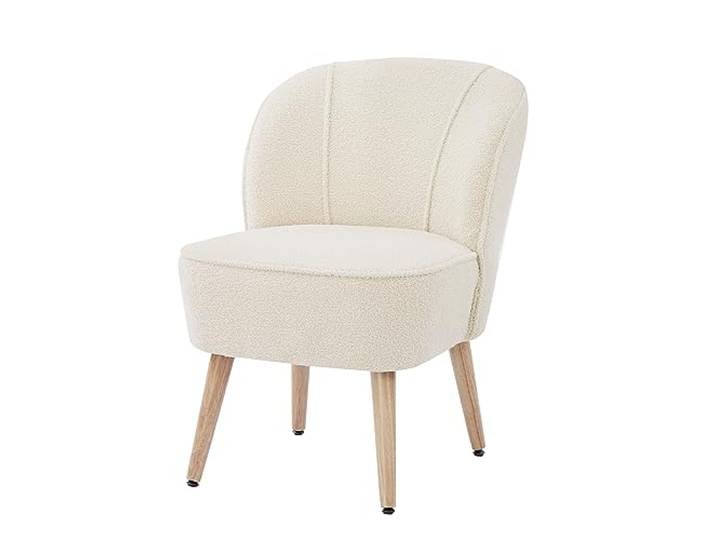 BAÏTA Sessel Tivoli aus beigefarbenem Buclette-Stoff mit Holzsockel