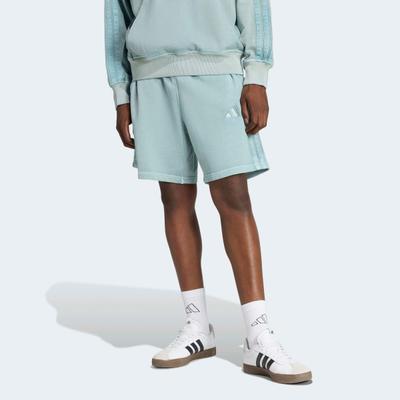 Shorts ADIDAS SPORTSWEAR "M A SZN W FT SH", Herren, Gr. L, N-Gr, grün (wonder sage, normal, gr.), Obermaterial: 100% Baumwolle, Hosen Shorts, lockere Passform, 20 cm Innenbeinlänge, mit Kordelverschluss