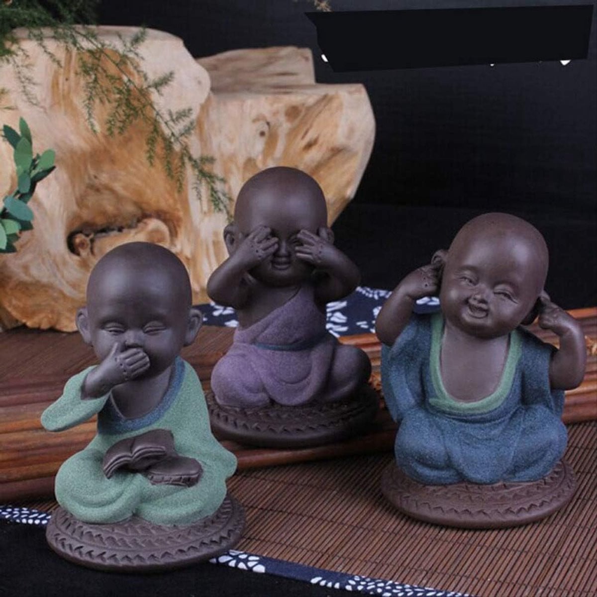 Set van 3 paarse kleine monnik beeldjes voor als Boeddha decoratie en huisdecoratie
