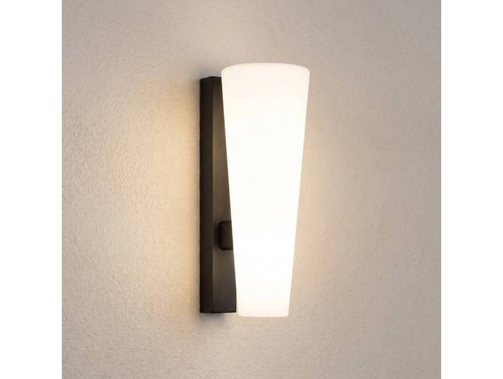 Außenwandleuchte Jovra Lucande, weiß / opal, Glas, Modern