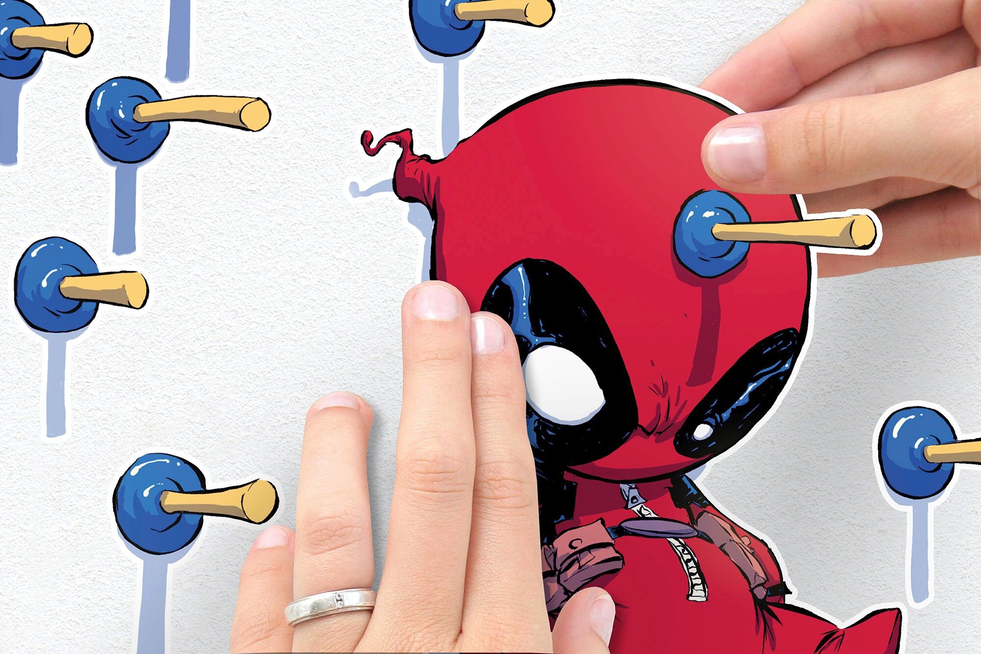 Wandtattoo KOMAR "Deadpool Shootout - Grösse 50 x 70 cm", bunt (rot, schwarz, blau), B:50cm H:70cm, Folie, Wandtattoos, Wandtattoo, selbstklebend, Wandsticker, Kinderzimmer rot, schwarz, blau B/H/T: 50cm x 70cm