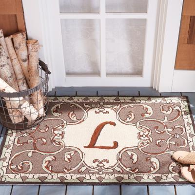 SAFAVIEH Hand-hooked Monogram J Mocha Rug