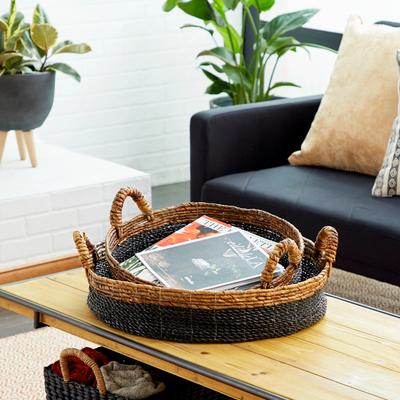 Studio 350 Black Banana Leaf Eclectic Tray (Set of 2) - 22 x 22 x 6Round